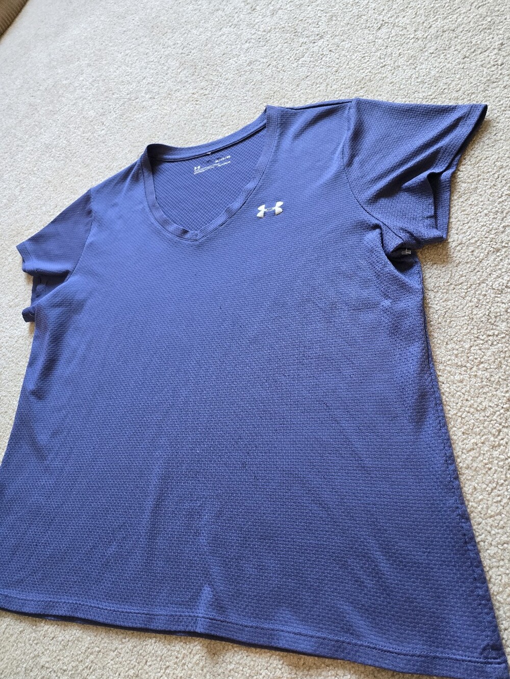 Under Armour Loose Athletic Tee Womens Size XL
